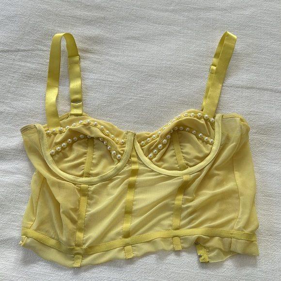 Danielle Guizio top - Picture 3 of 4